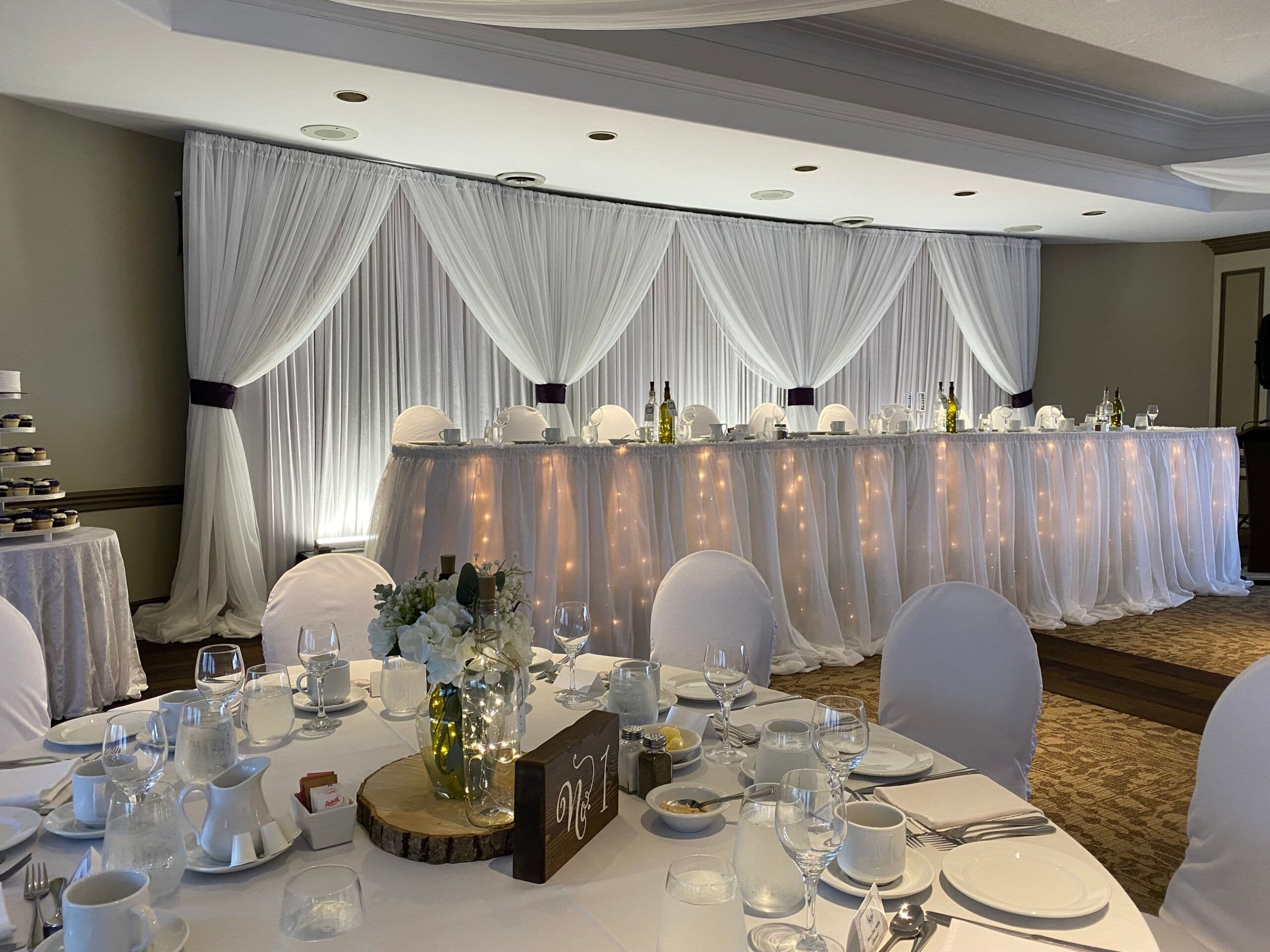 Best Western® Plus Stoneridge Inn &amp; The Rose Chapel - www.theweddingring.ca - listings -