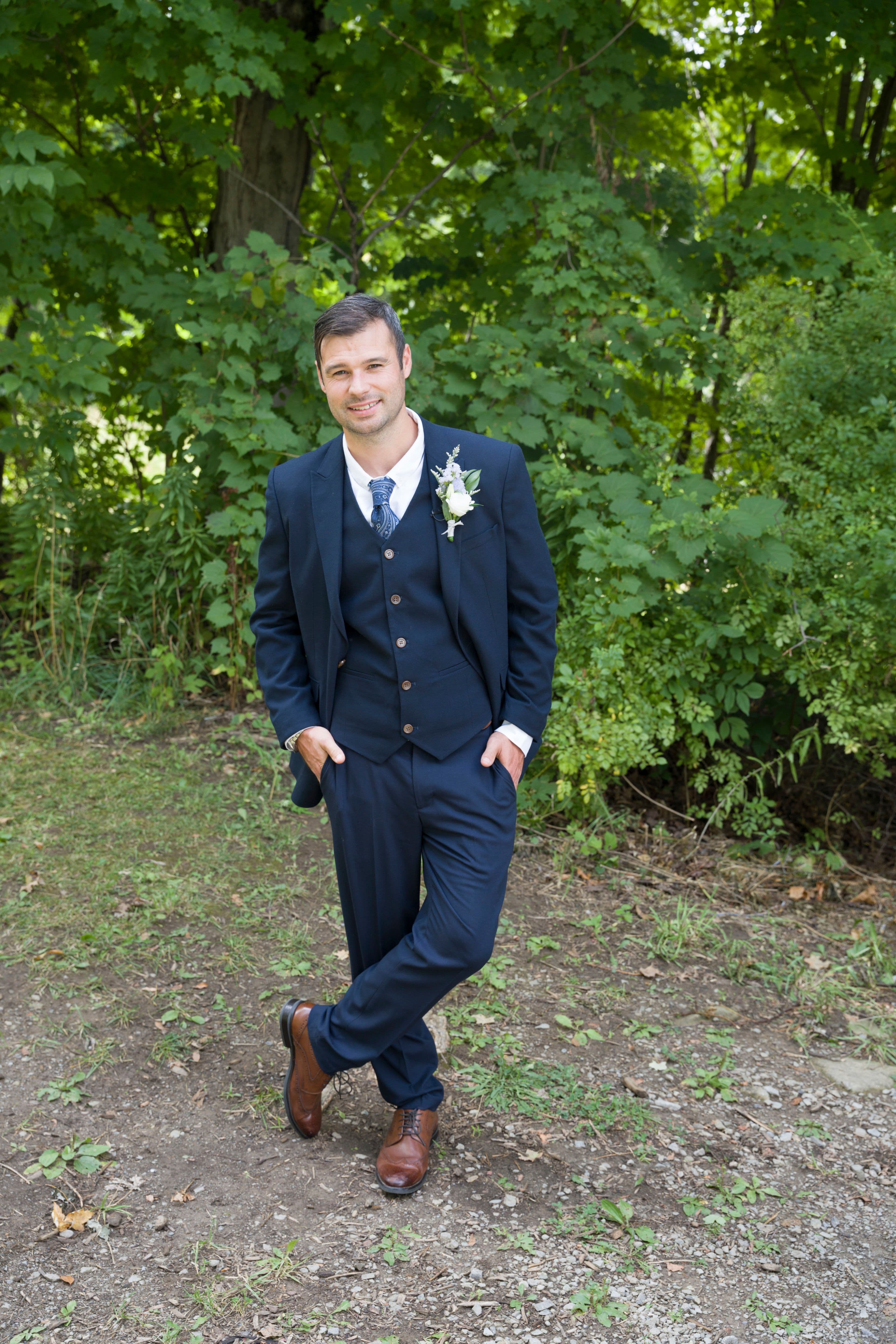 The Wedding Ring, Heart to Heart Photography, Balls falls conservation area, Thorold wedding photographer, Lincoln wedding venue, wedding venue, outdoor wedding venue