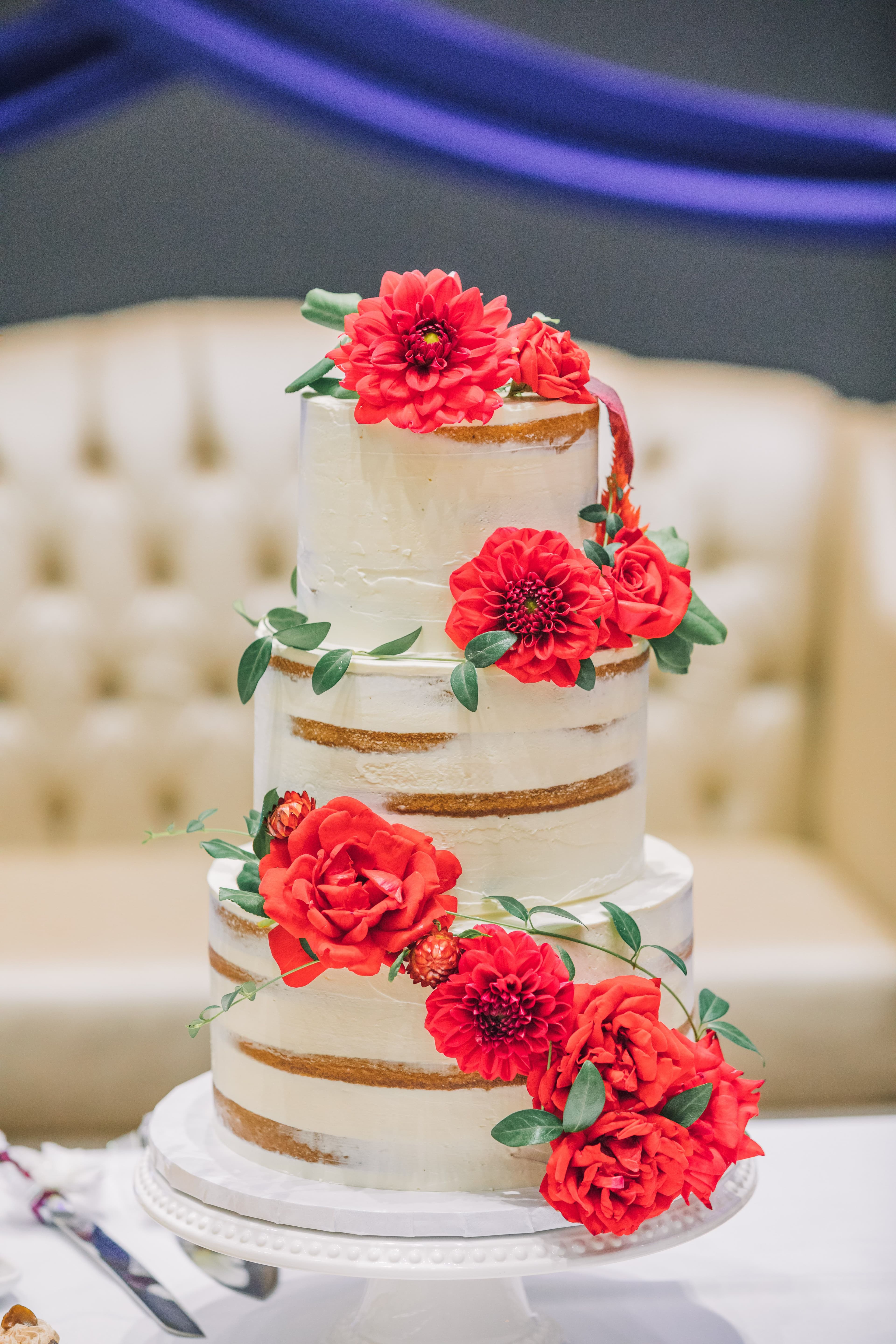 The Wedding Ring, Kitchener Public Library, Peter B Photography, KW wedding photographer, Kitchener wedding venue, Waterloo wedding venue, Cambridge wedding venue, white three tired wedding cake with red flowers