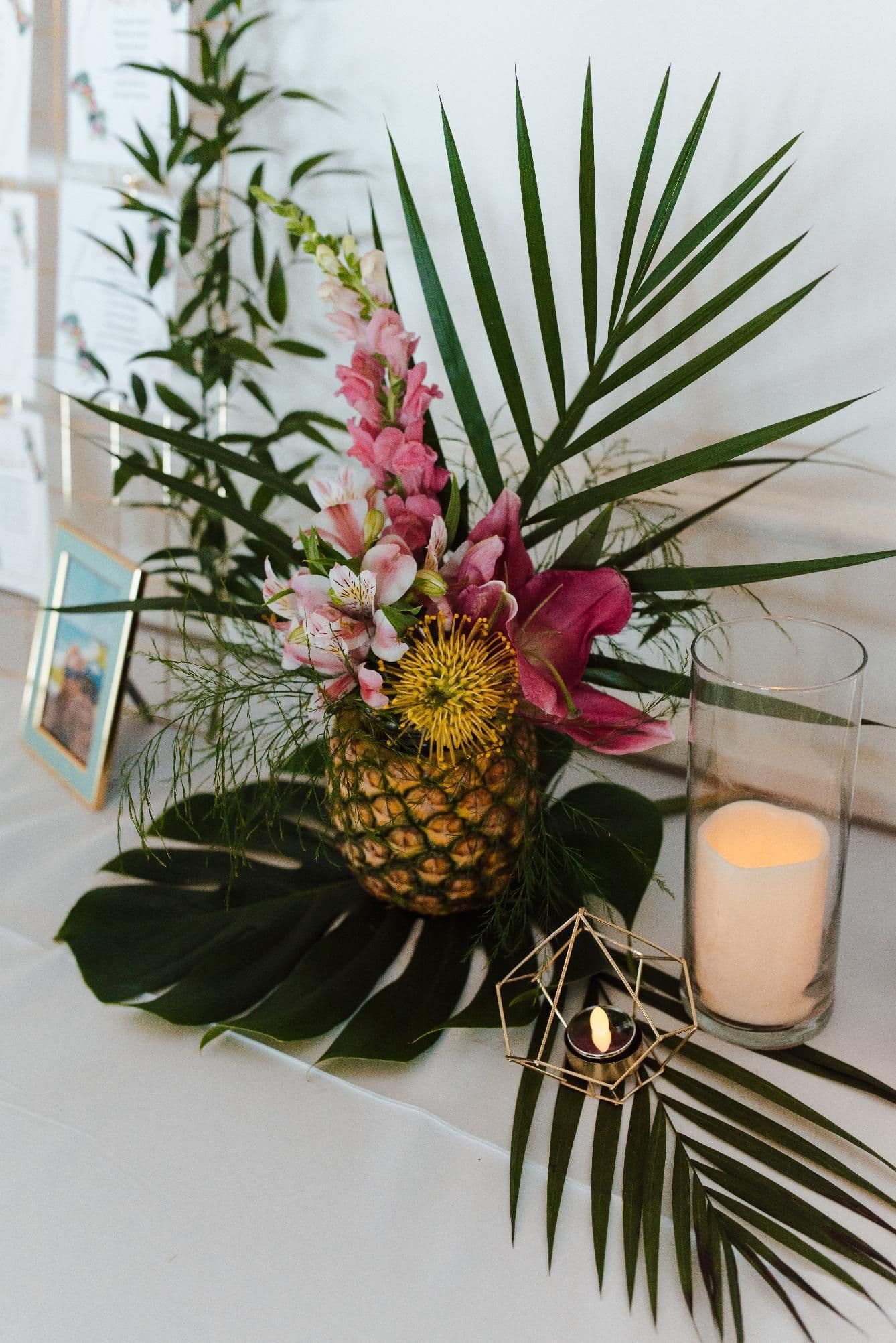 The Wedding ring, Sandra Hanna Photography, Save The Date Events & Decor, Sarnia Decorator, Window Wedding Photographer