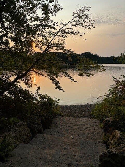 HEW Park at Harbour Estates Winery - www.theweddingring.ca - listings -