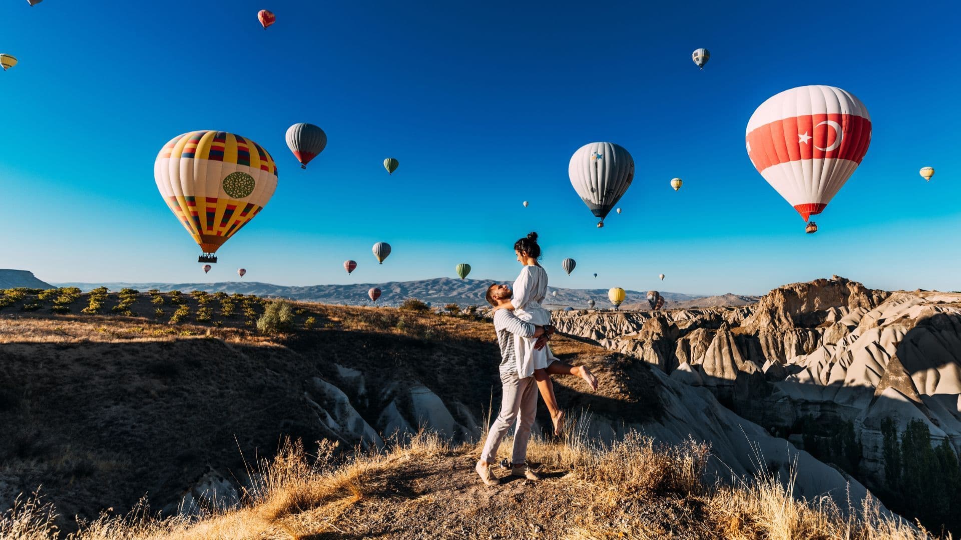 Tying the Knot? Take a Romantic Honeymoon