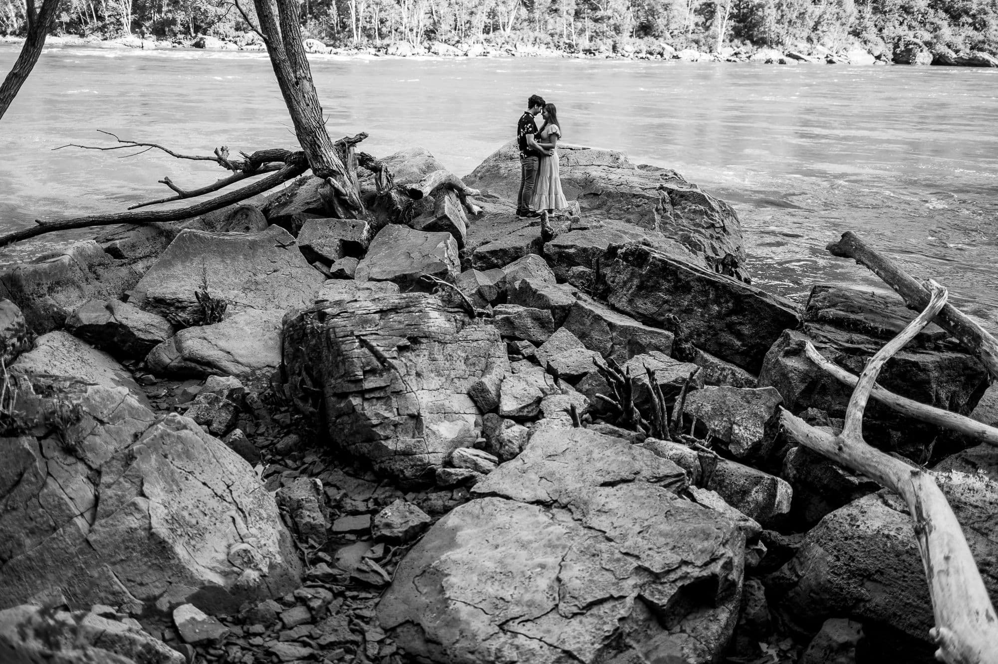 Spirits-Intrigued-Photography_RWS_Niagara-Escarpmentess_Nathan_Engagement_SIP_2590.Spirits-Intrigued-Photography_RWS_Niagara-Escarpmentpg-1