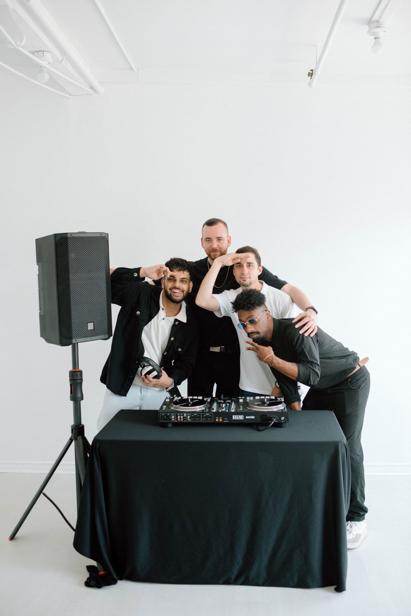 2025 wedding DJ trends