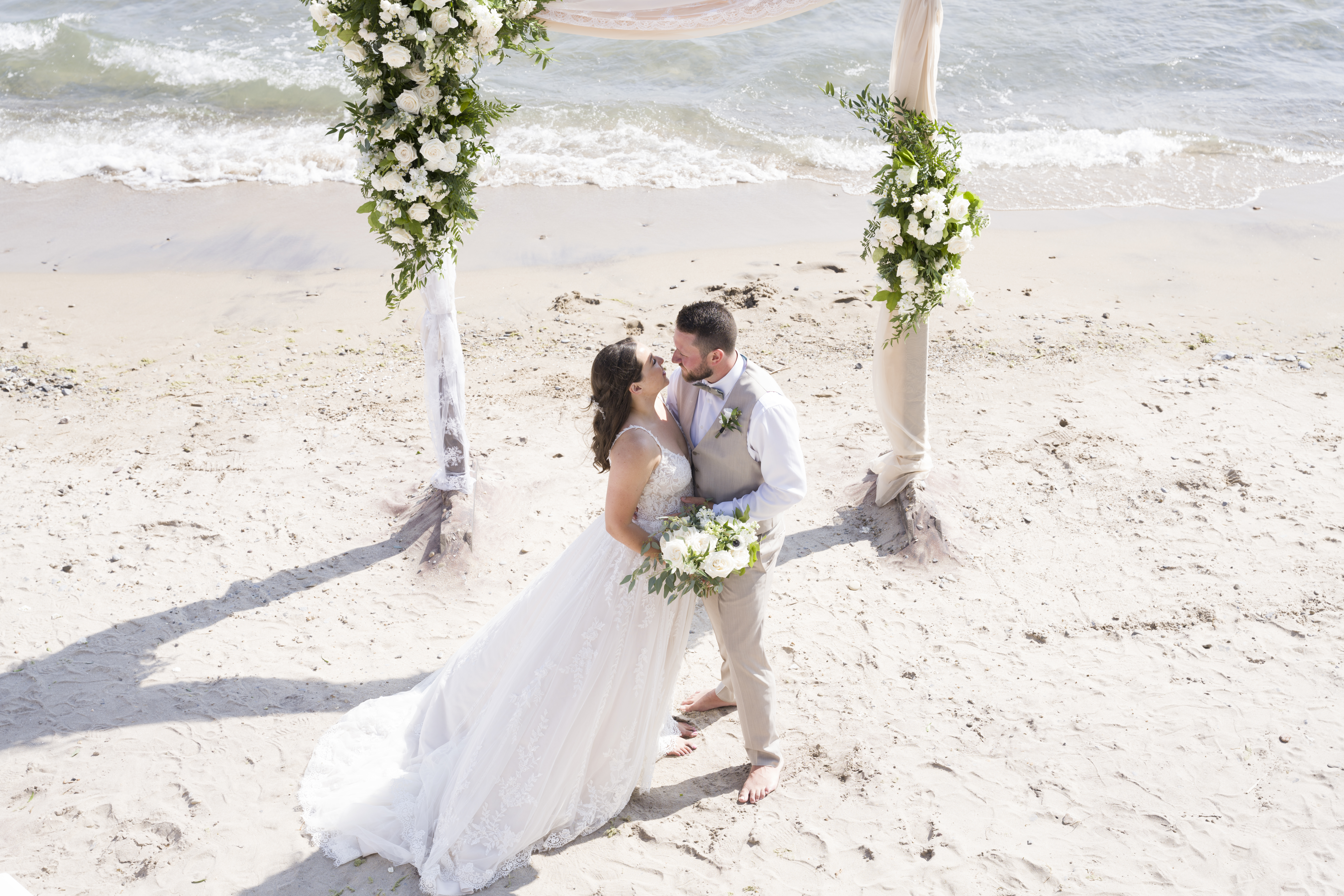 beach inspired wedding, heart to heart photography